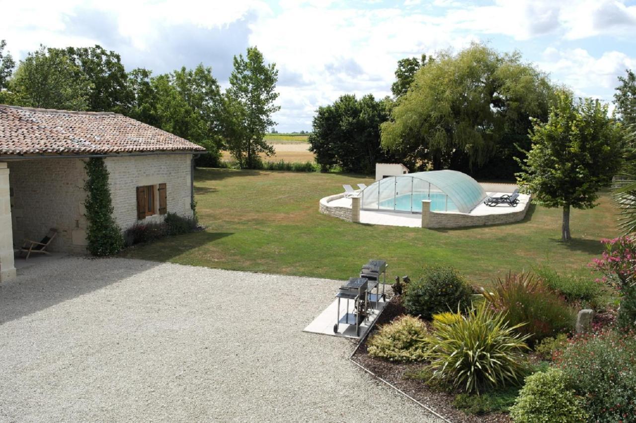 Gites Les Grandes Ecures Mons  Esterno foto