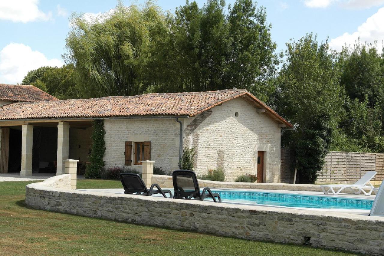 Gites Les Grandes Ecures Mons  Esterno foto