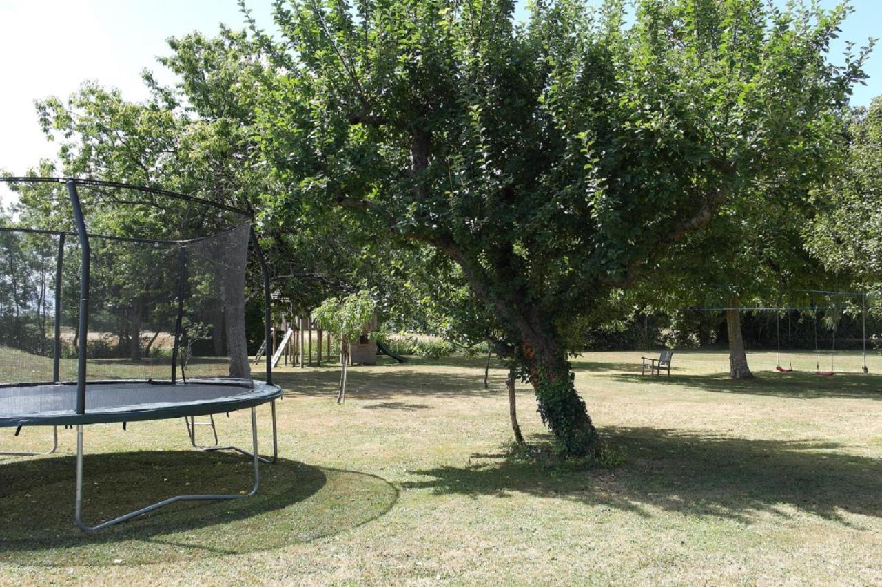 Gites Les Grandes Ecures Mons  Esterno foto